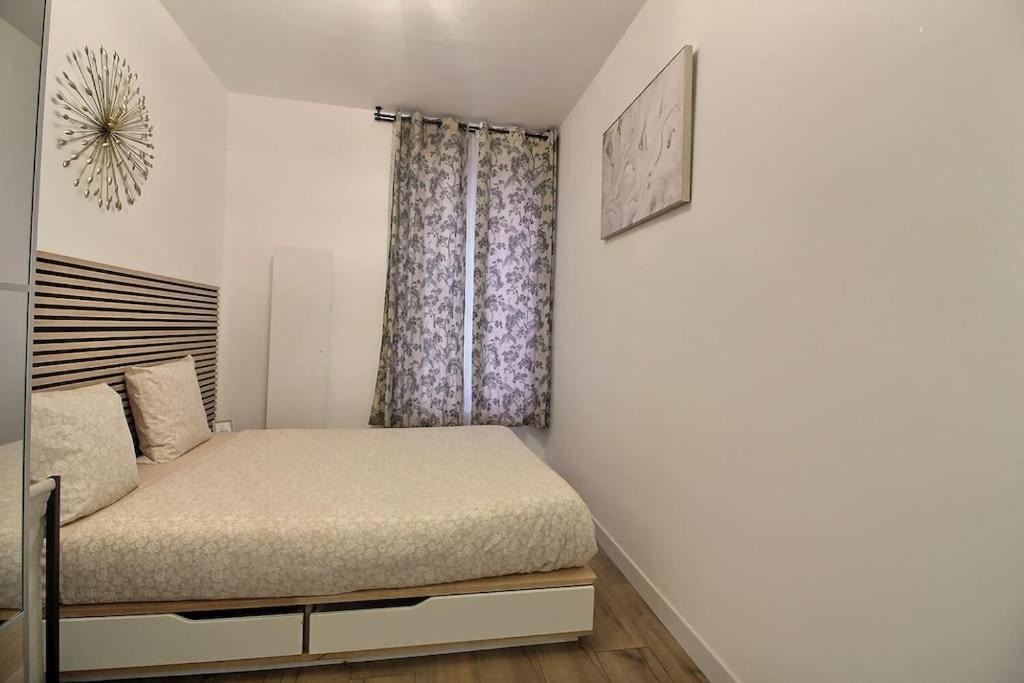 La Demeure Des 3 Colombes Lägenhet Bois-Colombes Exteriör bild
