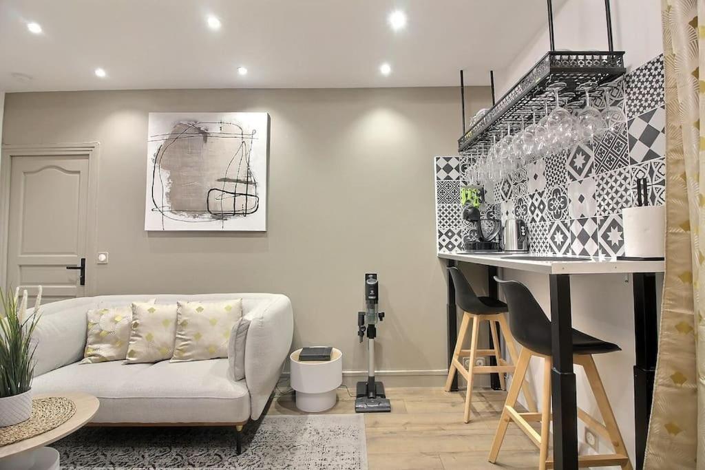 La Demeure Des 3 Colombes Lägenhet Bois-Colombes Exteriör bild