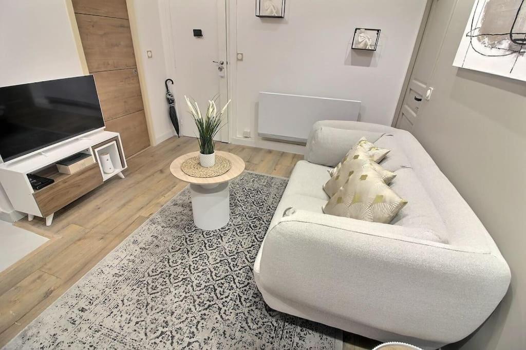 La Demeure Des 3 Colombes Lägenhet Bois-Colombes Exteriör bild